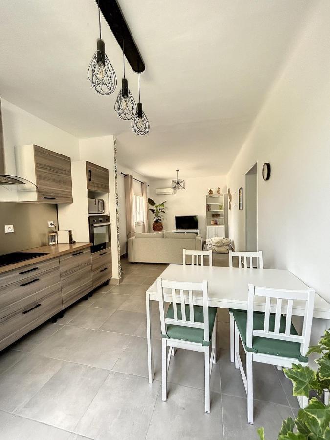 Charmante Maison De Ville Avec Jardin, Terrasse Et Terrain De Petanque Fos-sur-Mer Exterior photo